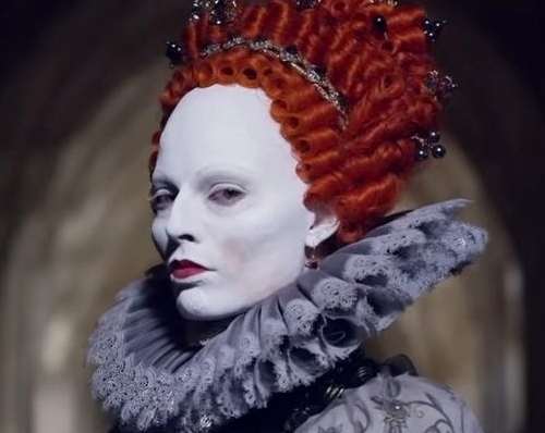 Margot Robbie as Queen Elizabeth I